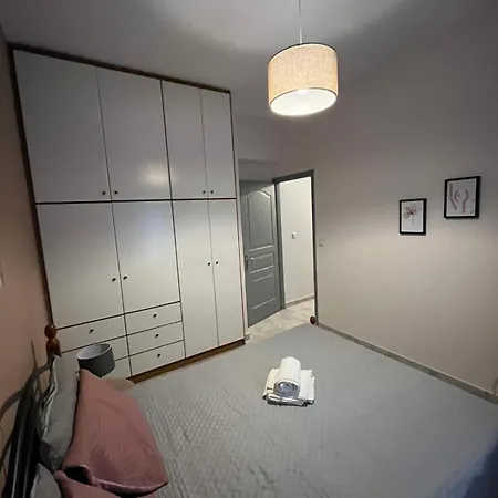 H&v * Paralia Avlidhos