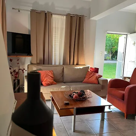 H&v Paralia Avlidhos