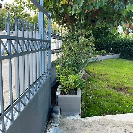 H&v Paralia Avlidhos