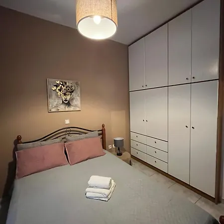 H&v Paralia Avlidhos