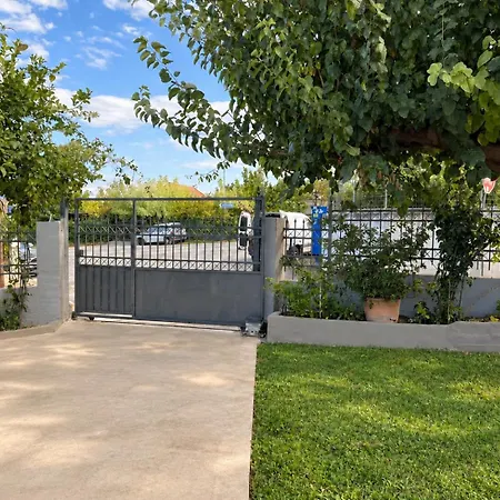 H&v Villa *